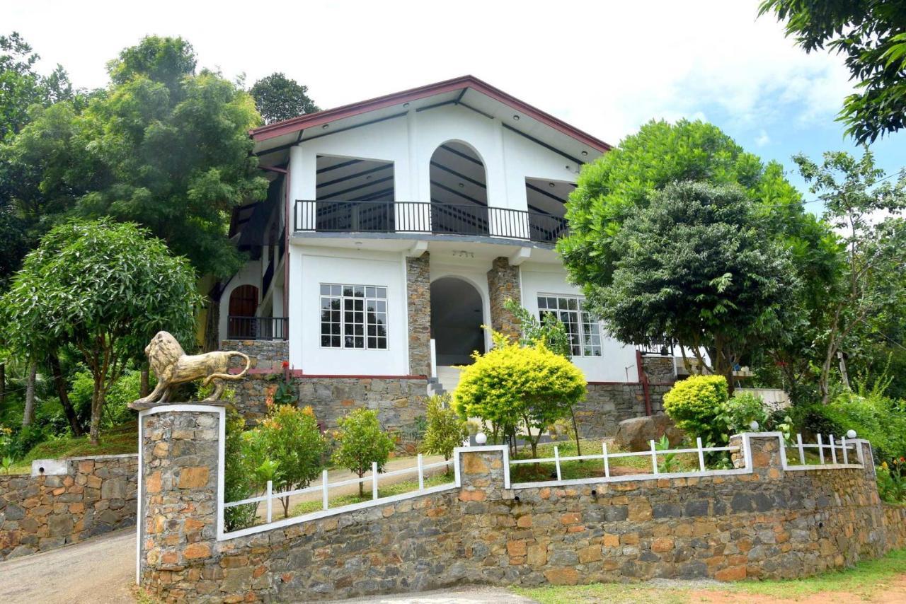 Hotel H2O Gampola Exteriör bild